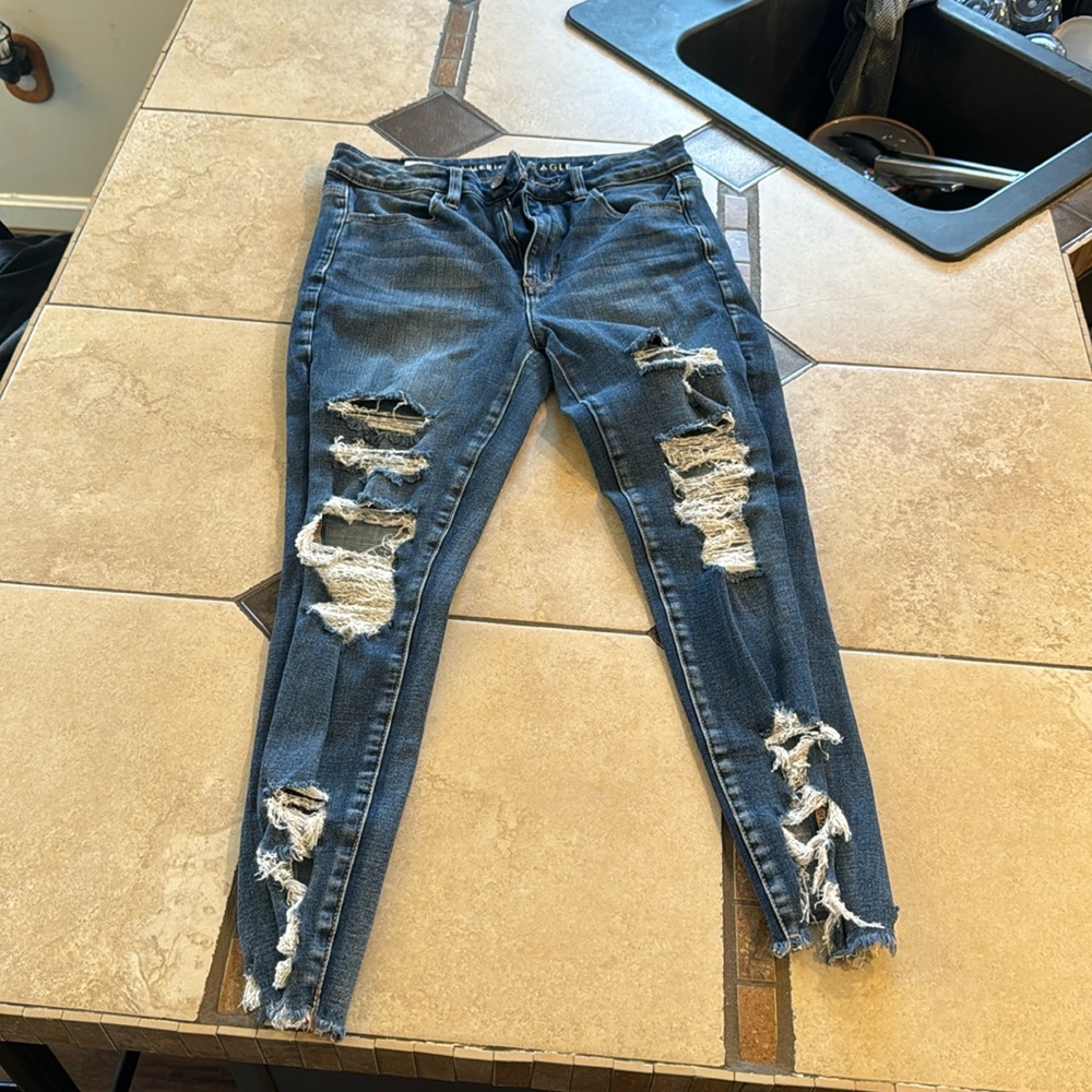 American Eagle, dark washed!